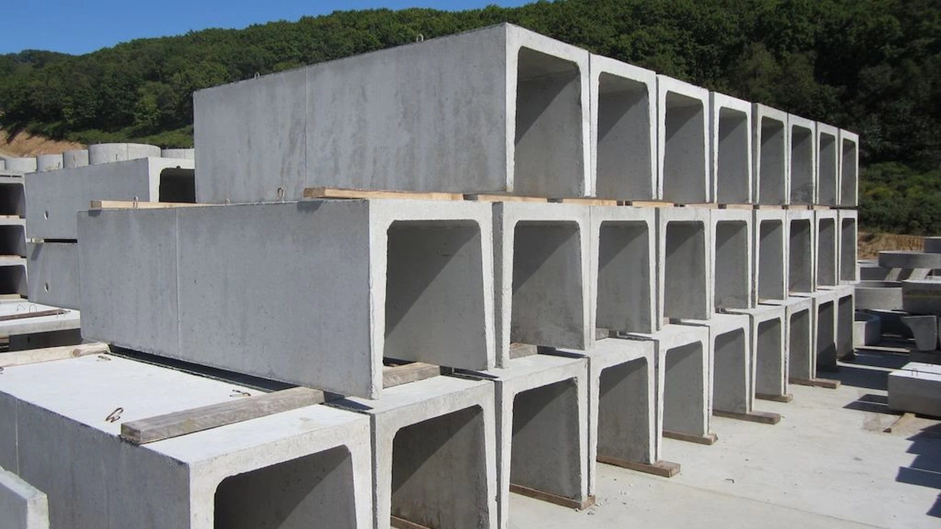 Лотки железобетонные